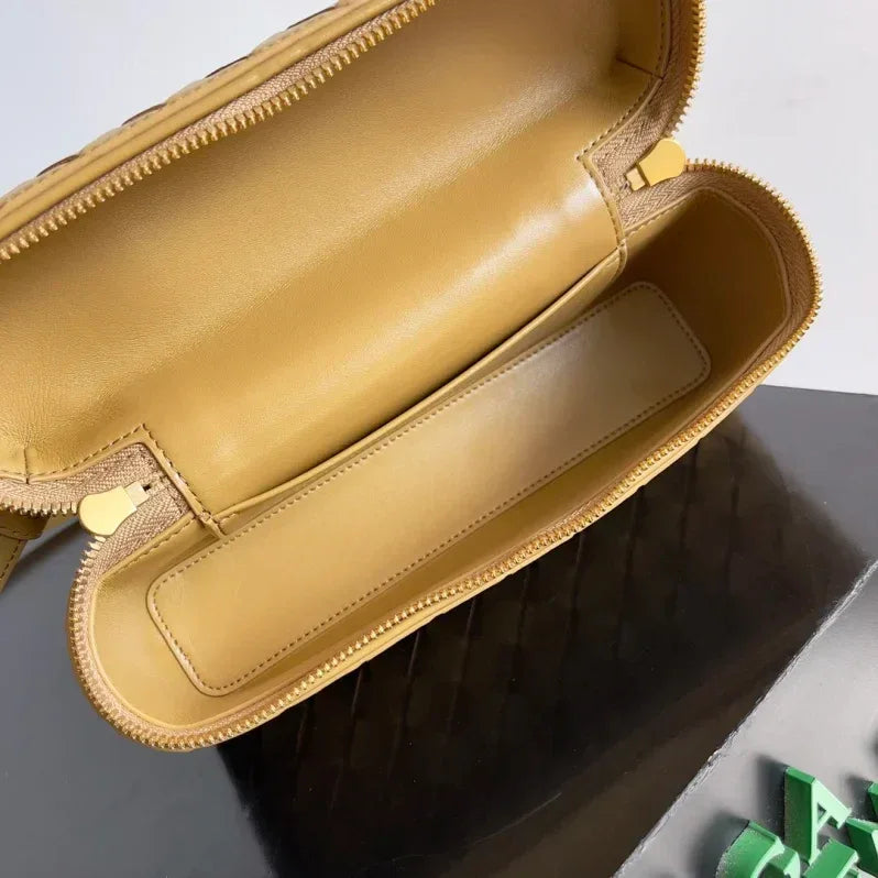 BOTTEGA VENETA WOVEN ZIPPER - Souq Sahara